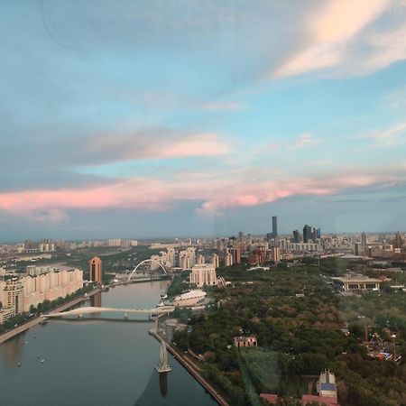 Апартаменты На Набережной С Панорамным Видом На 39 Этаже Astana Exterior foto